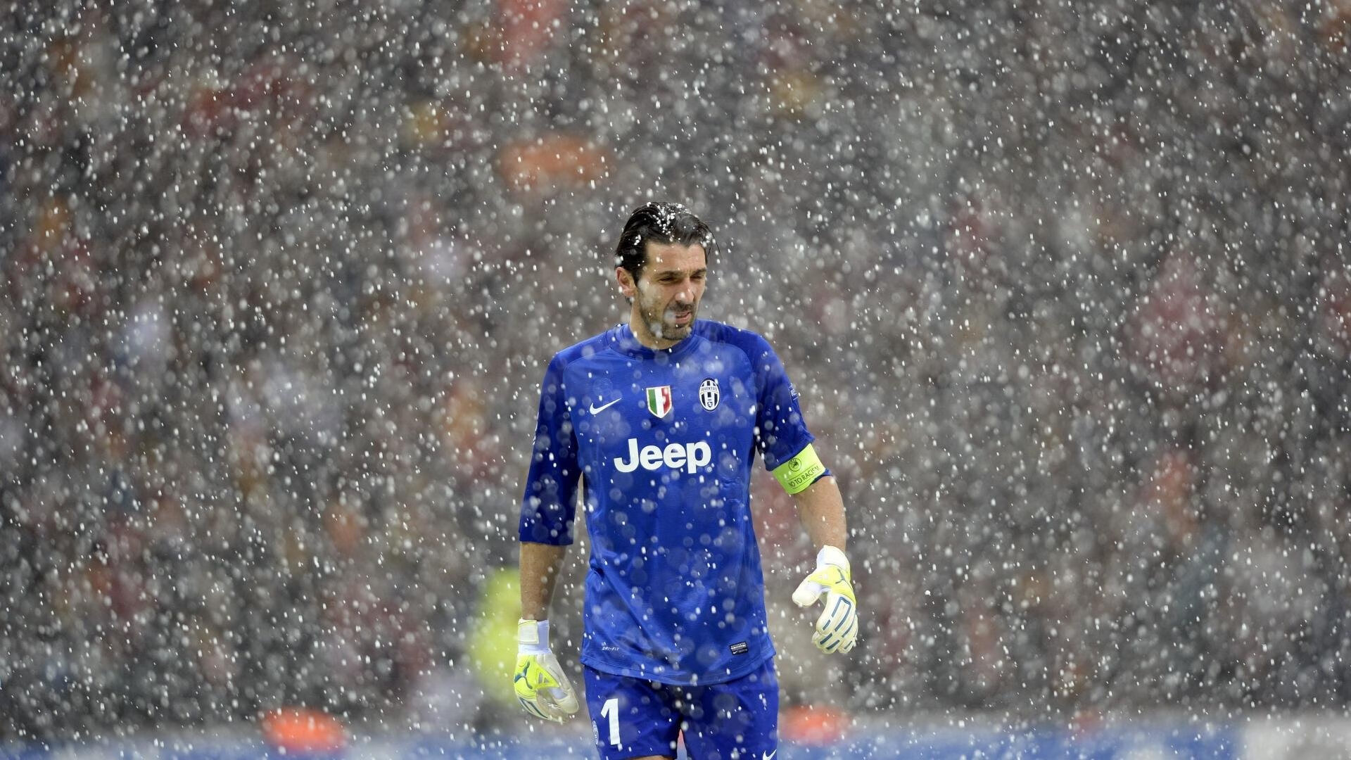 NBA揭幕战詹姆斯砍下三双，湖人开门红，詹姆斯空砍38分湖人